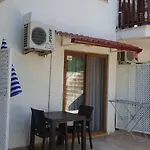 Santo מלון *