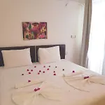 Santo Hotel